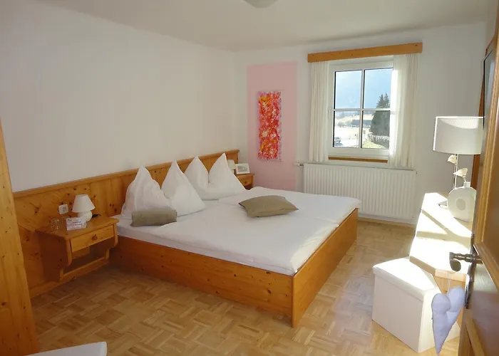 Wohlfuehl-pension Kreischberg By Martina 住宿加早餐酒店 3*